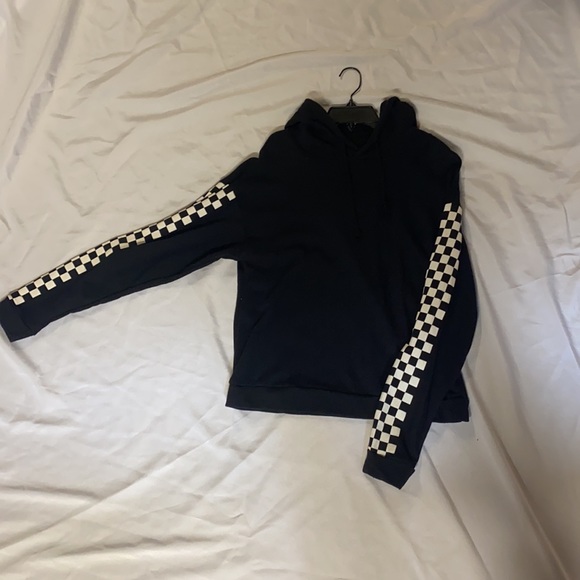 Checkered hoodie lightly worn - Picture 2 of 2